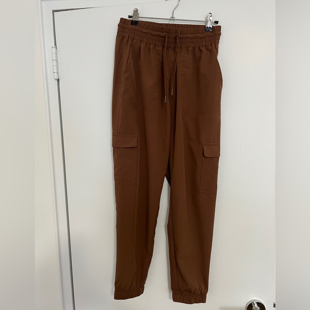 Old Navy High-Waisted StretchTech Cargo Joggers